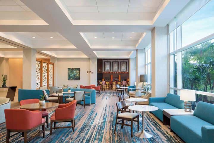 Lobby lounge