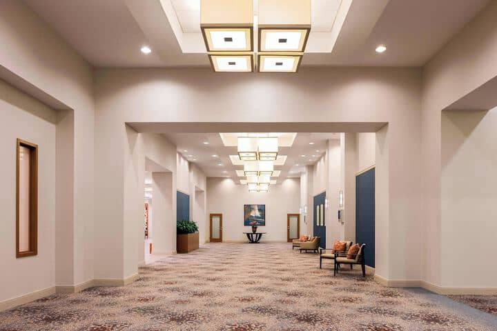 Meeting facility